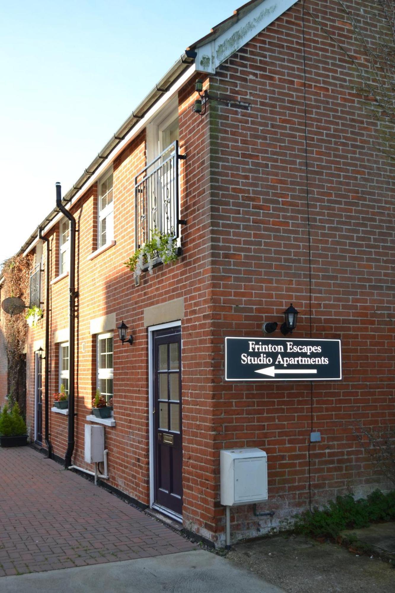 Frinton Escapes - The Cottage Ruang foto